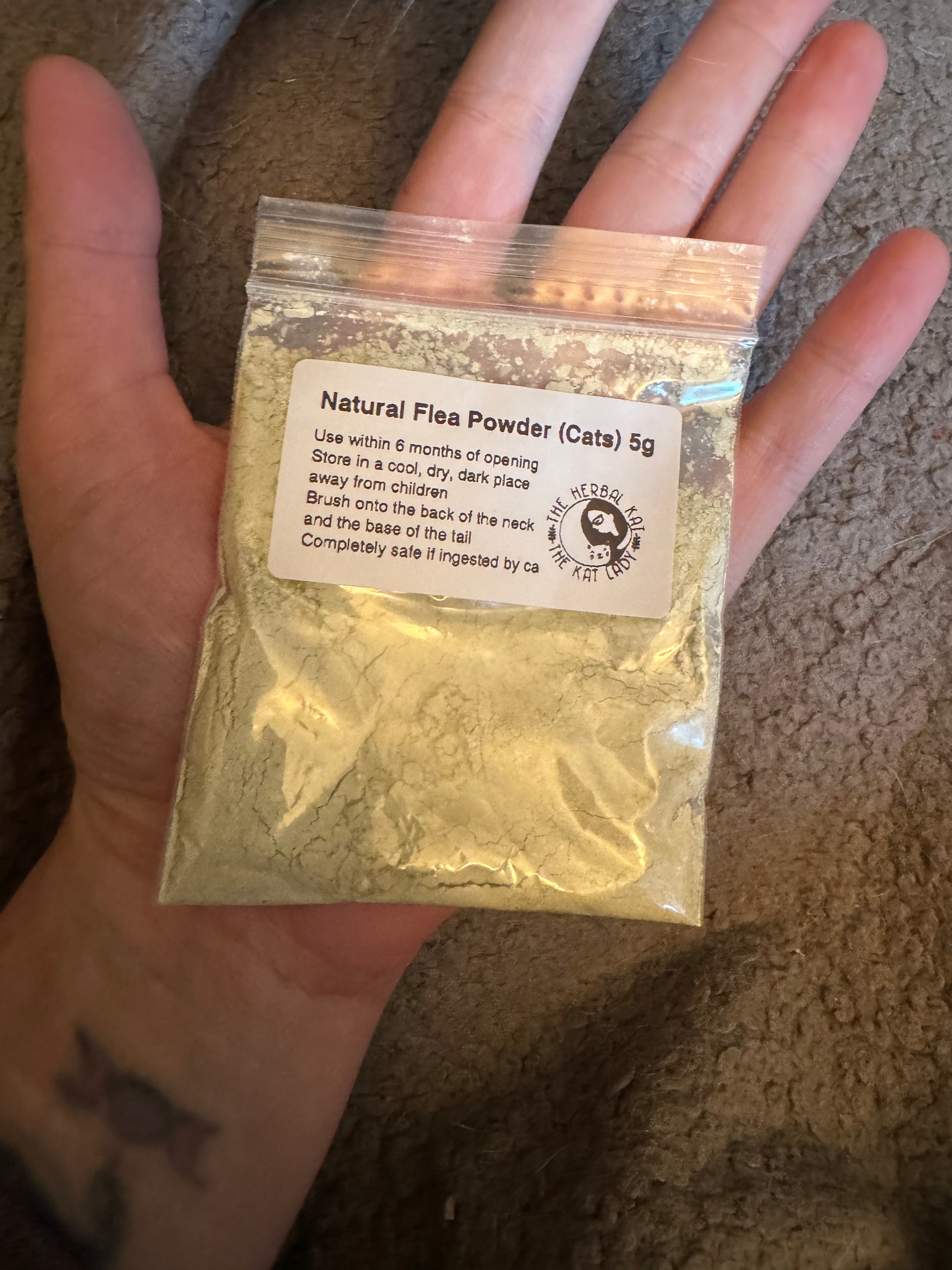 Beautiful view of Older Cat Flea Treatment Without Medication In Powder