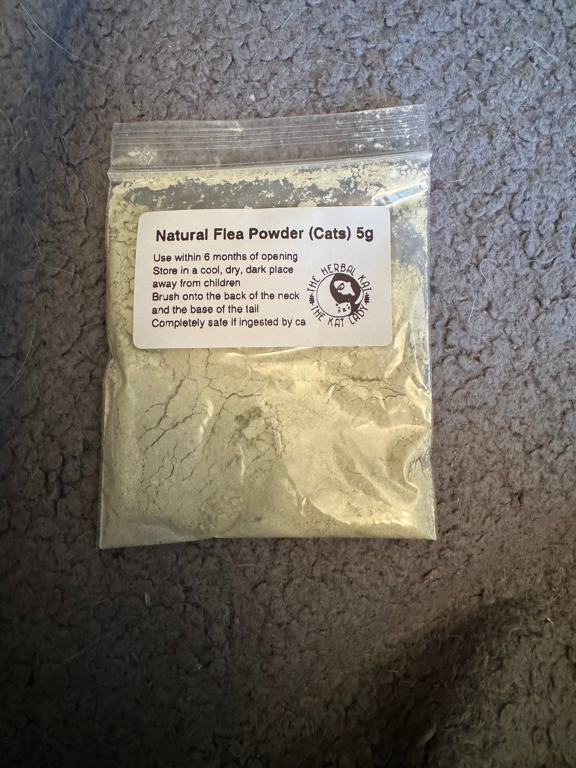 Natural Flea Powder for Cats – The Herbal Kat